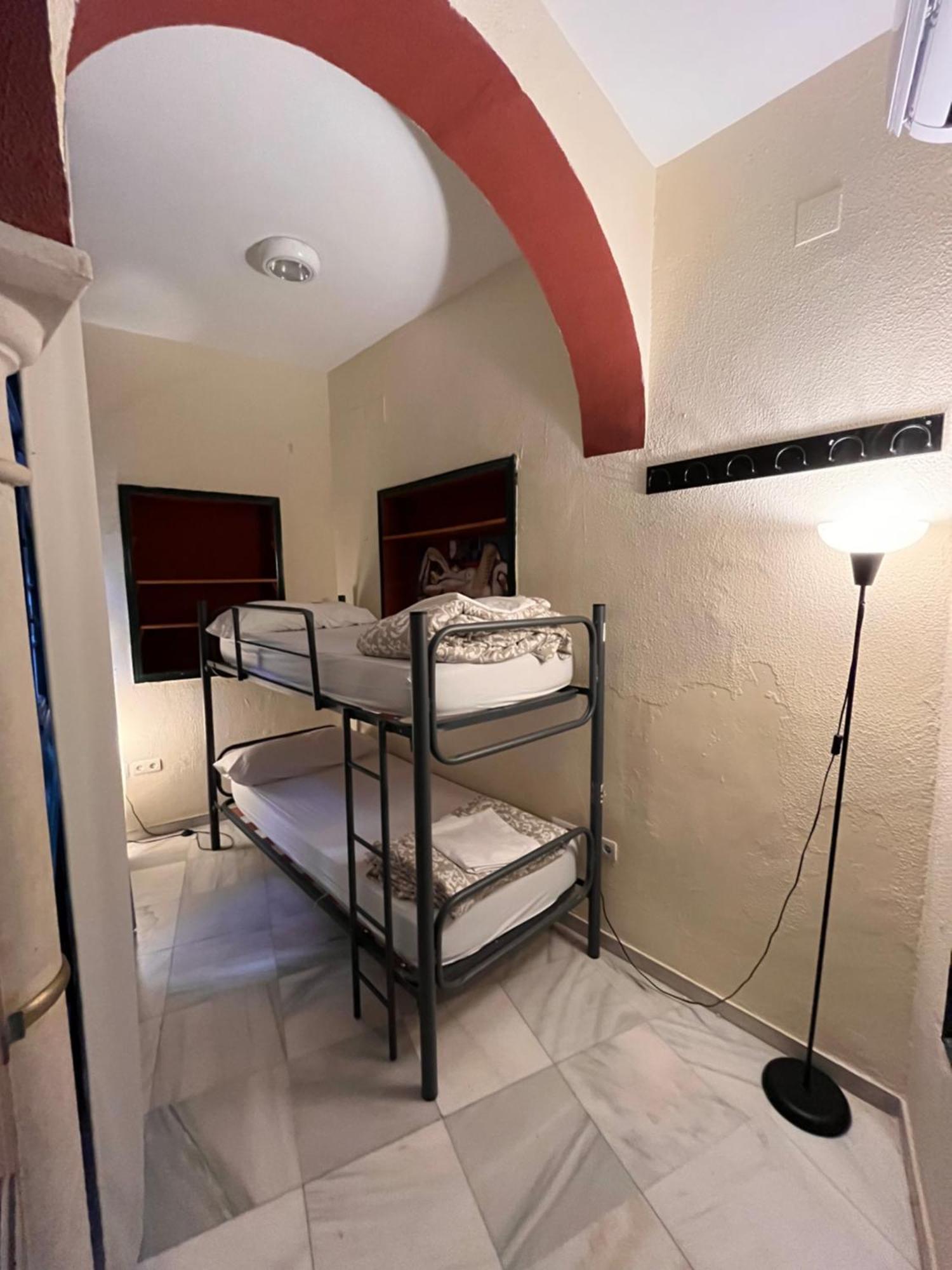 San Isidoro Hostel Sevilla Ngoại thất bức ảnh